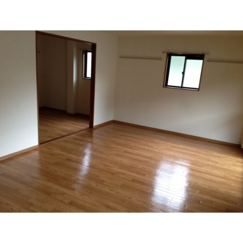ルピナス武路の内装|別部屋反転間取りのお写真となります。