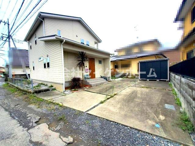 深谷市原郷　土地広々66坪超！　築8年の前面道路含む現地写真
