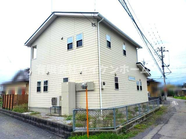 深谷市原郷　土地広々66坪超！　築8年の外観
