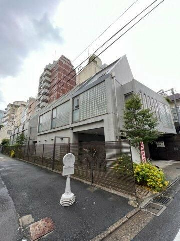 ル・シェルブルーの外観
