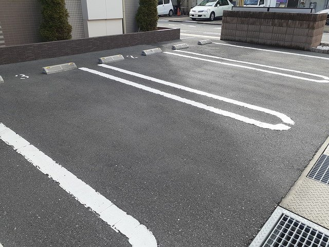 Ａｍｅｎｉｔｙ　Ｗｅｓｔの駐車場
