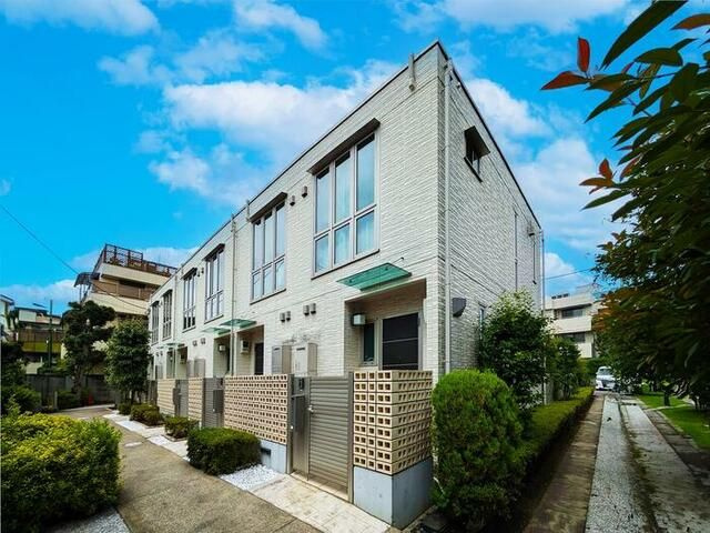 サンスクエア等々力の外観|落ち着いた雰囲気の外観です
