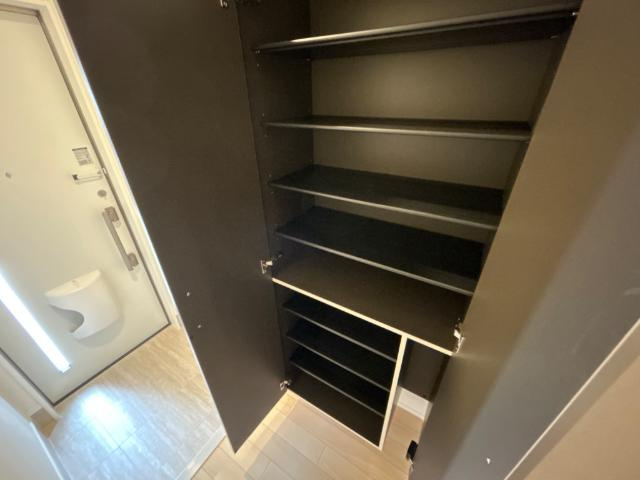 ライラックの収納|下駄箱