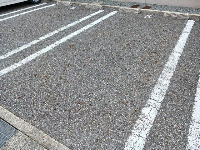 リリースタウンの駐車場