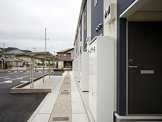 レオネクストアミの玄関
