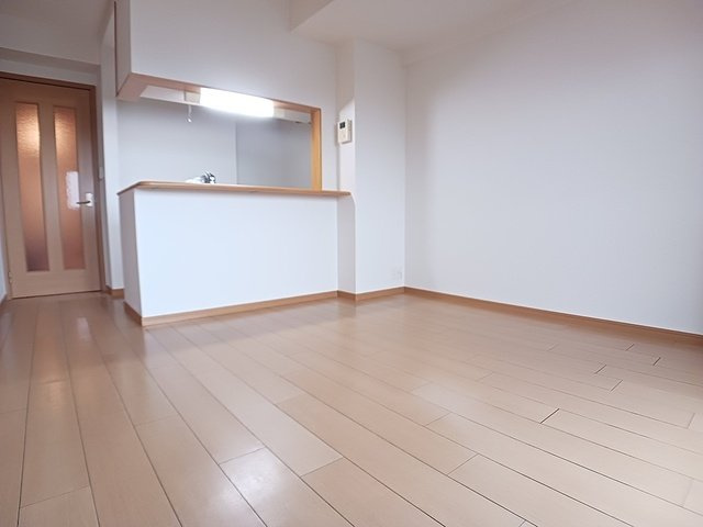 ラフォーレ東山の居間・リビング