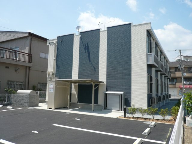レオネクストベルニナの外観