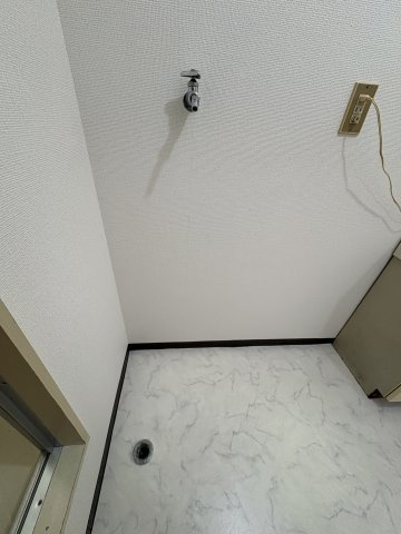 レジデンス桑原Ａの設備|洗濯機置場