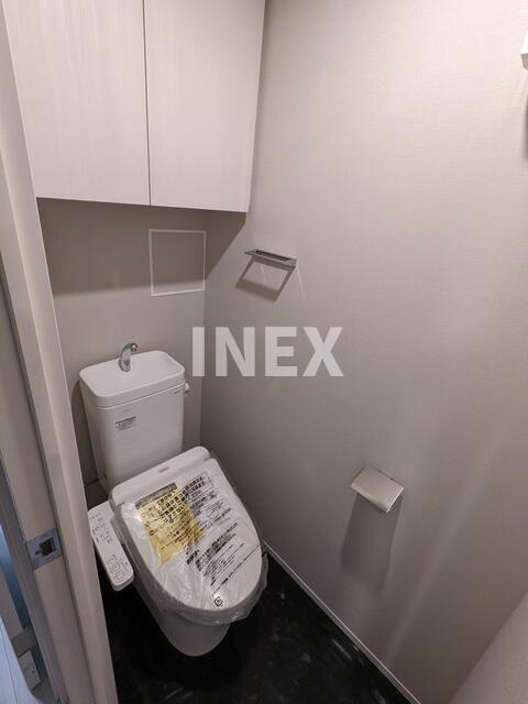 横浜市港北区新横浜１丁目の賃貸マンションのトイレ