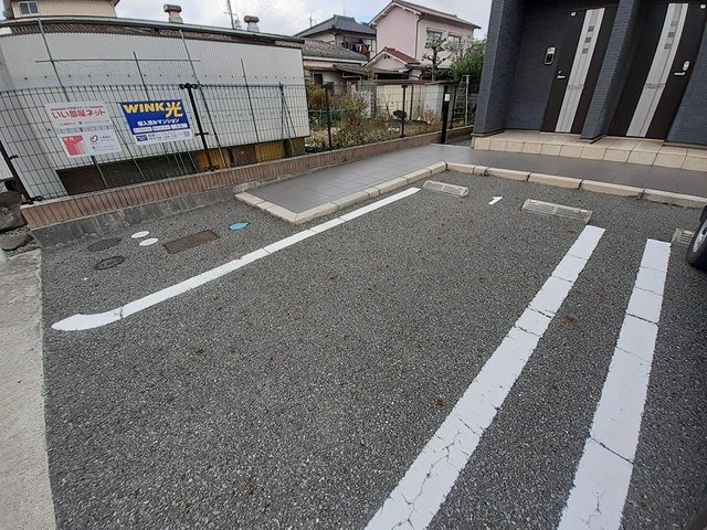 アニメート・ミキの駐車場