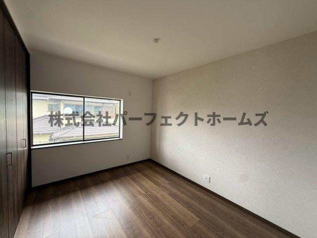 茄子作1丁目戸建　賃貸の洋室|明るい洋室です