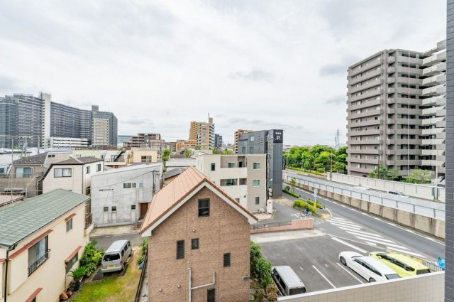ベルフール青砥の展望|ベルフール青砥：南東向き角部屋につき陽当り良好！
