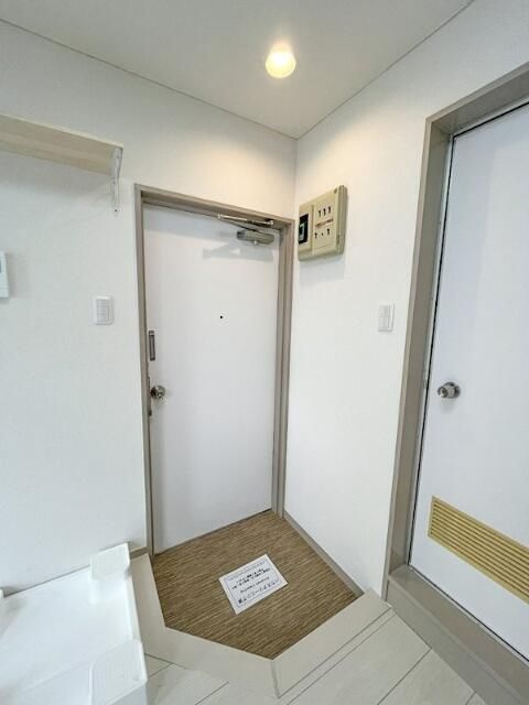 ムサシビルの玄関