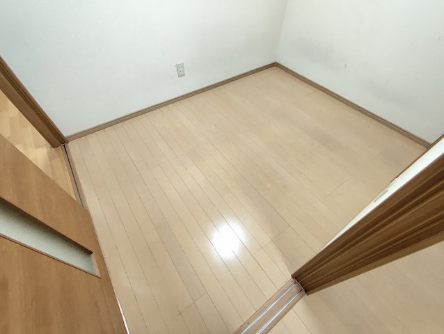 永和第8ビルの洋室