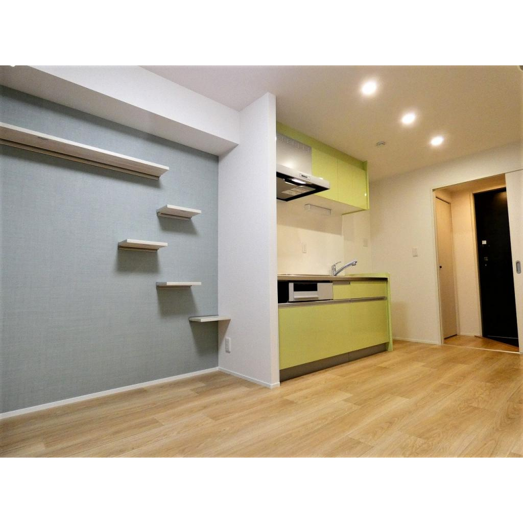 ジュノス豊玉TOKYOZERO EMISSION HOUSEの居間・リビング