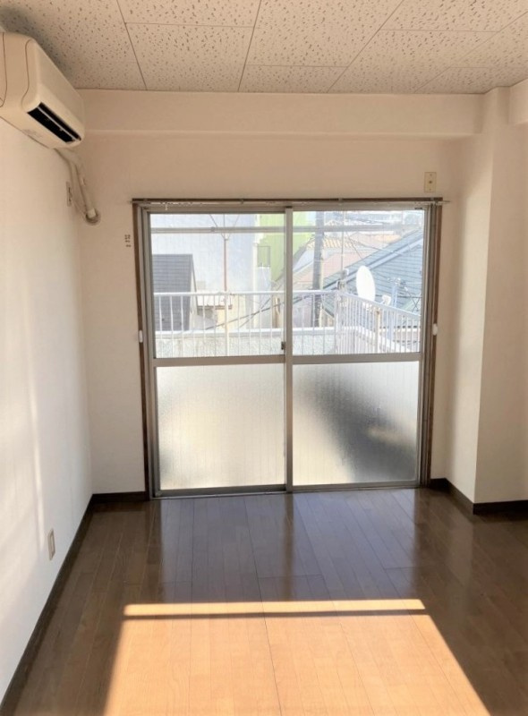 ホワイトレジデンス