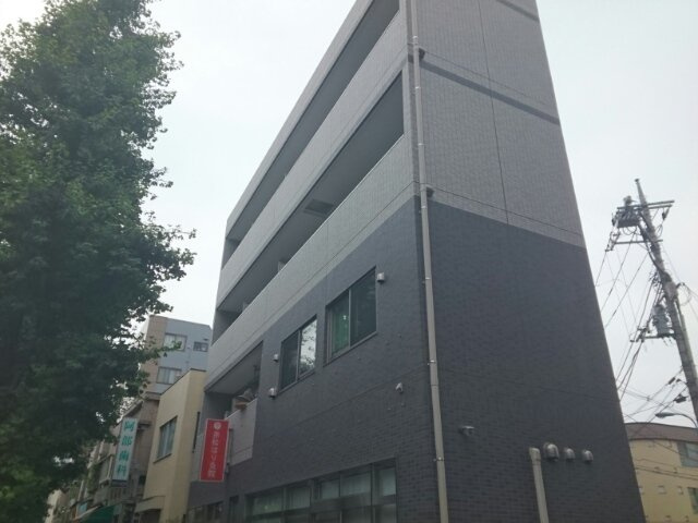 エルリバーの外観