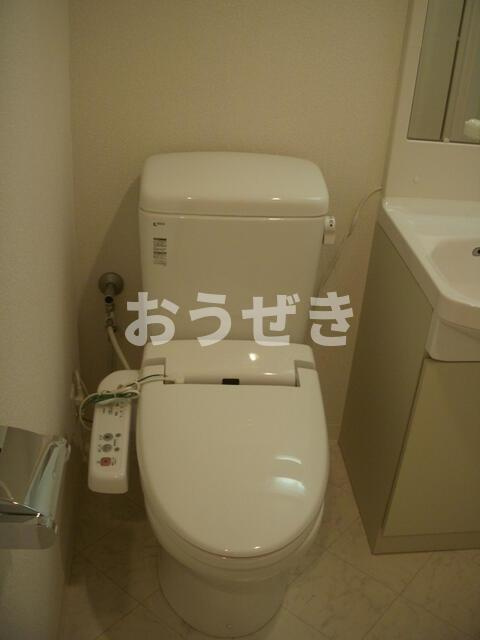モンセラート横濱関内のトイレ|※別号室写真