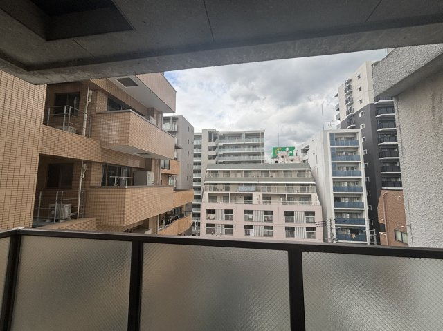 大阪市北区松ケ枝町の事務所