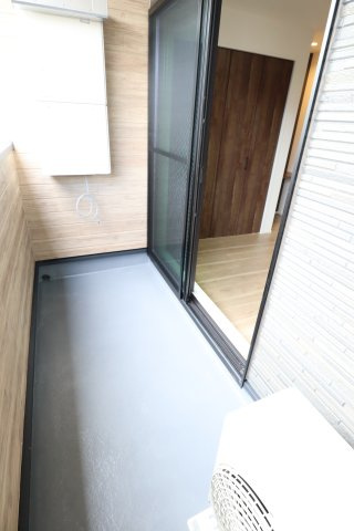 Luxe京橋のバルコニー