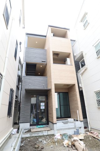 Luxe京橋の外観
