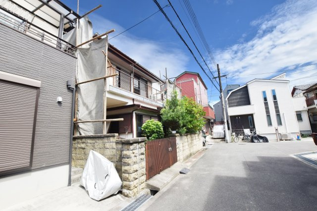 ハピクルタウン伊丹市瑞原3丁目建築条件付土地の外観|閑静な住宅地、瑞原にZEH水準住宅の建築条件付き土地が分譲開始しました。南向き陽当たり良好、小学校やスーパーも近く生活便利な立地の物件です。詳しい内容につきましてはお気軽にお問い合わせください。