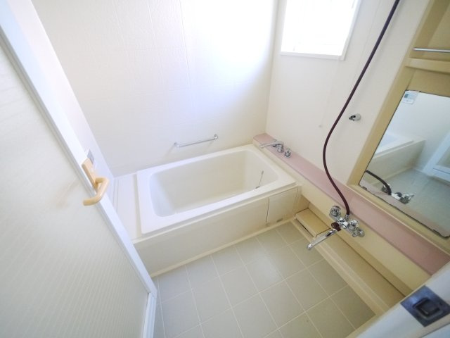 大網白里市四天木　中古戸建の浴室|ハウスクリーニング済み 駐車増設スペース有 オール電化 IHクッキング 大網海岸まで車約5分