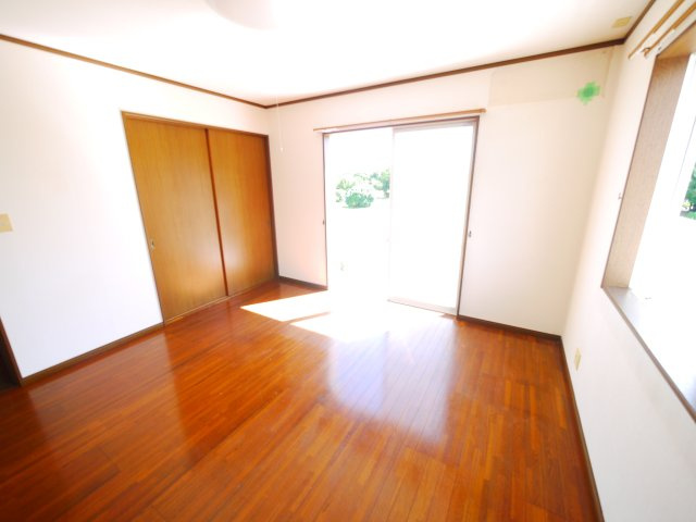 大網白里市四天木　中古戸建の洋室|ハウスクリーニング済み 駐車増設スペース有 オール電化 IHクッキング 大網海岸まで車約5分