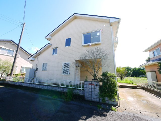 大網白里市四天木　中古戸建の外観|ハウスクリーニング済み 駐車増設スペース有 オール電化 IHクッキング 大網海岸まで車約5分