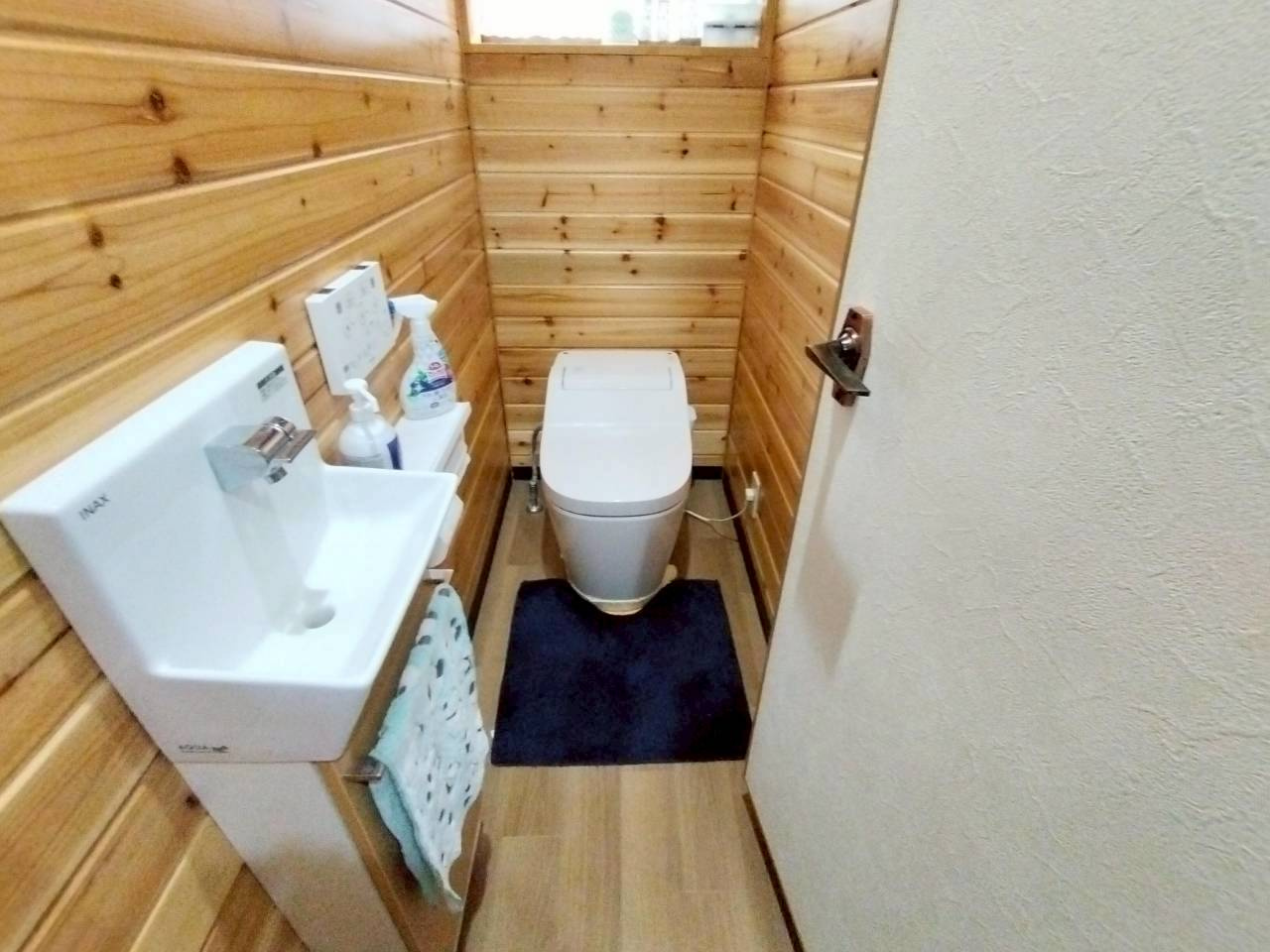 久留米市城島町江上本中古戸建のトイレ
