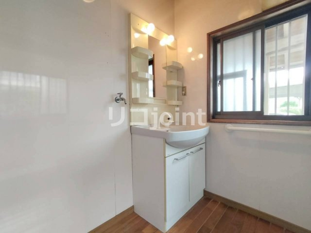 朝倉市甘木中古平屋建ての独立洗面台