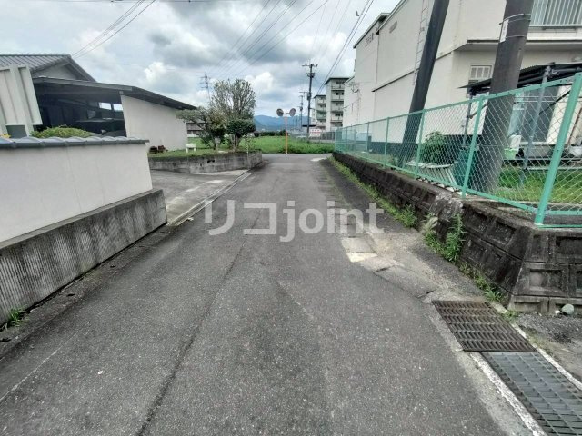 朝倉市甘木売地の前面道路含む現地写真