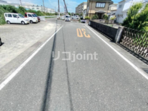 佐賀市多布施４丁目売地の前面道路含む現地写真