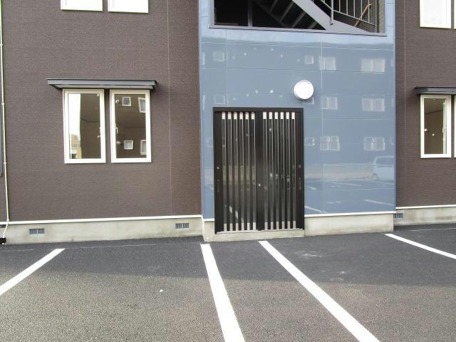 valhallaⅡの駐車場