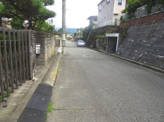 【前面道路含む現地写真】 | 川西市湯山台2丁目9の4　中古一戸建