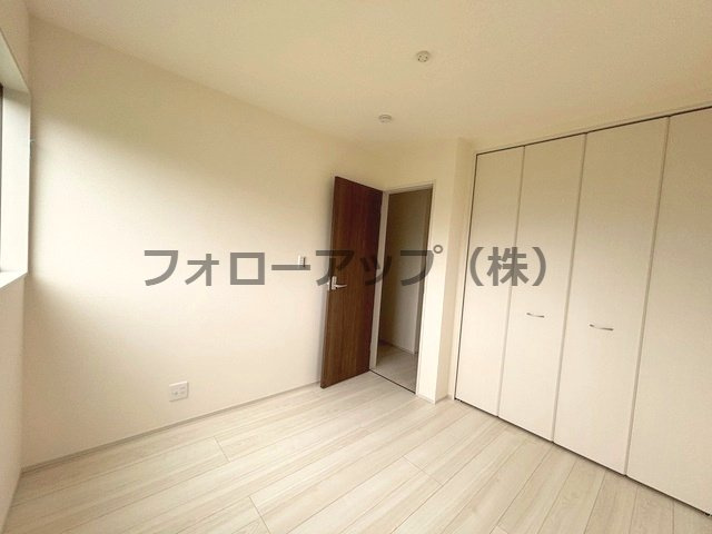 リーブルガーデン小野市垂井町5期の洋室|ゆったりした洋室です