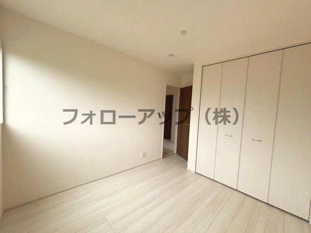 リーブルガーデン小野市垂井町5期の洋室|落ち着いた色調の洋室です