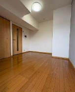 ロイヤルアメニティー西小山の居間・リビング