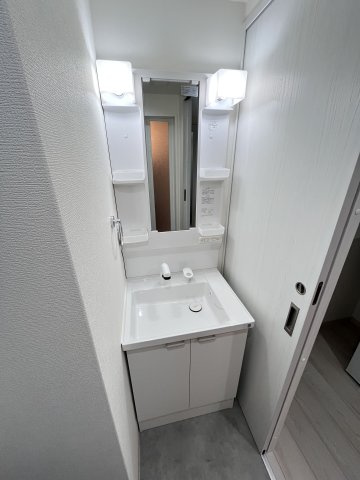 大阪市都島区都島南通２丁目の賃貸マンションの独立洗面台