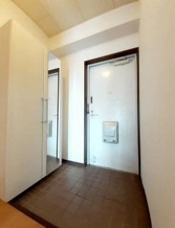 第二コーポ学苑の玄関|※お部屋により仕様が異なる場合があります