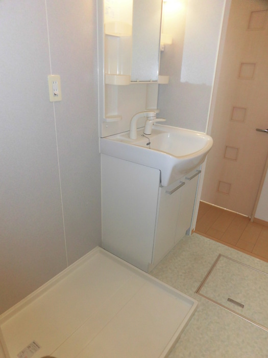 フローラルビレッジ Ⅴ番館|Ⅴ205 洗面化粧台