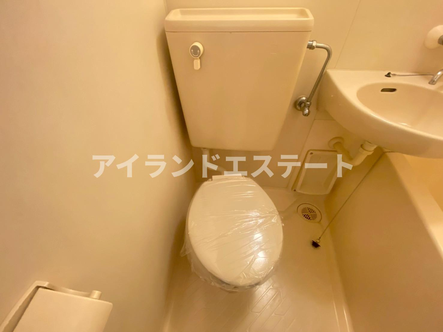フローレンス駒沢　女性限定　角部屋　通風良好のトイレ