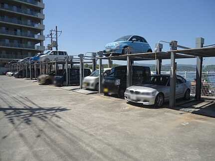 呉市若葉町フォレストコート瀬戸見サンセットビュー3階の駐車場