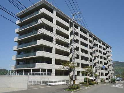 呉市若葉町フォレストコート瀬戸見サンセットビュー3階の外観