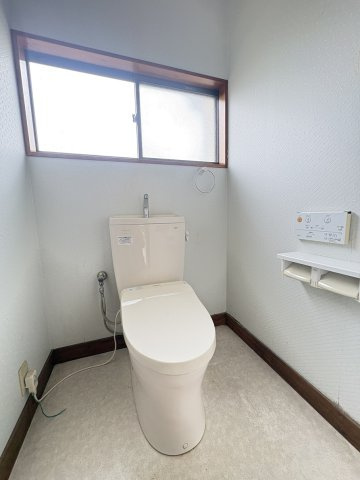中央台鹿島一丁目 中古一戸建てのトイレ