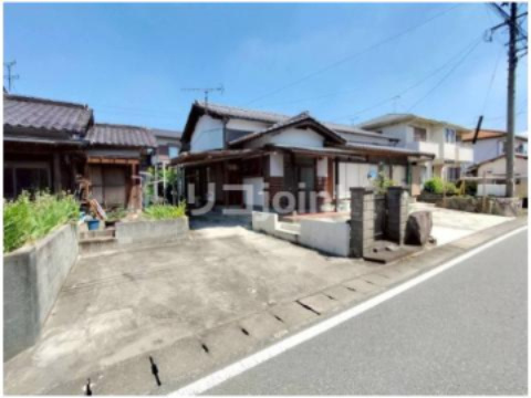 三井郡大刀洗町大字鵜木の中古一戸建の前面道路含む現地写真