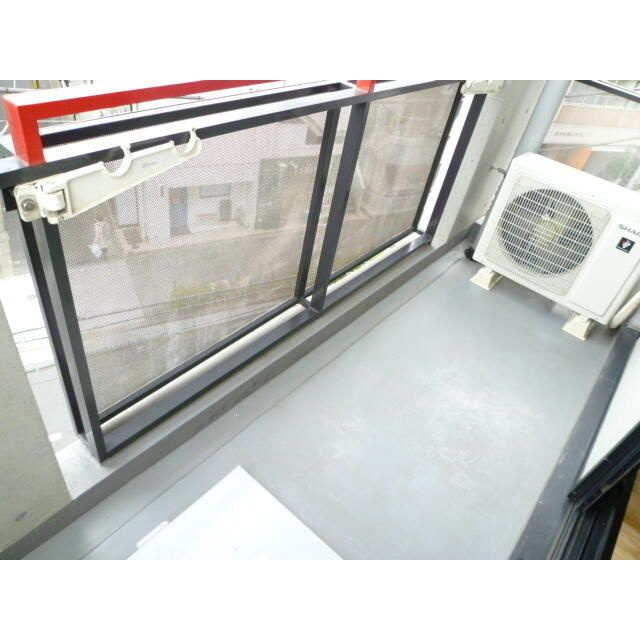 コリドー池尻のバルコニー