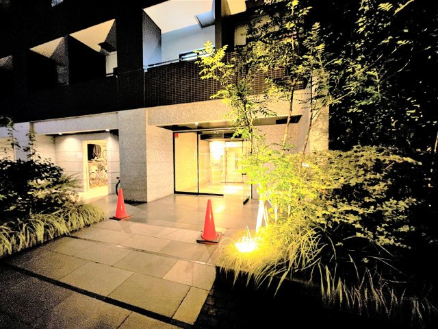 ライジングプレイス川崎のエントランス