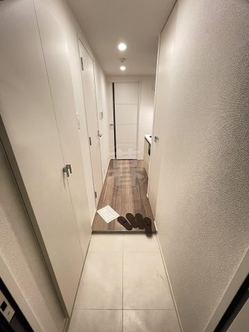 ライジングプレイス川崎の玄関