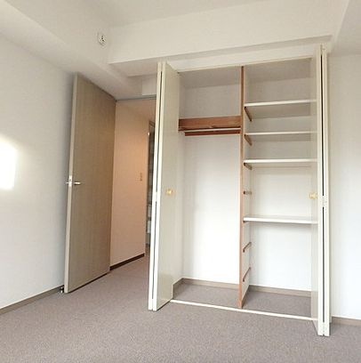 セゾン深川の収納|ちょっとした収納スペースも充実しています